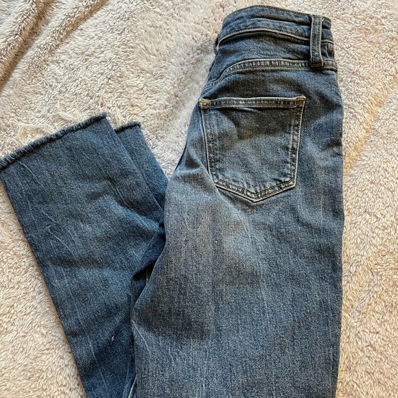 Universal Thread Straight leg Jeans - Picture 3 of 4